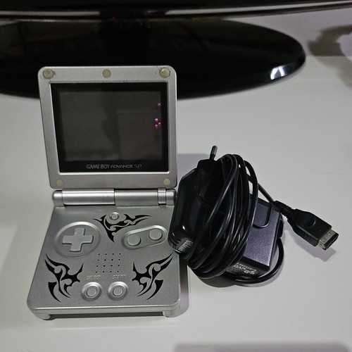 Nintendo game boy - game, advance